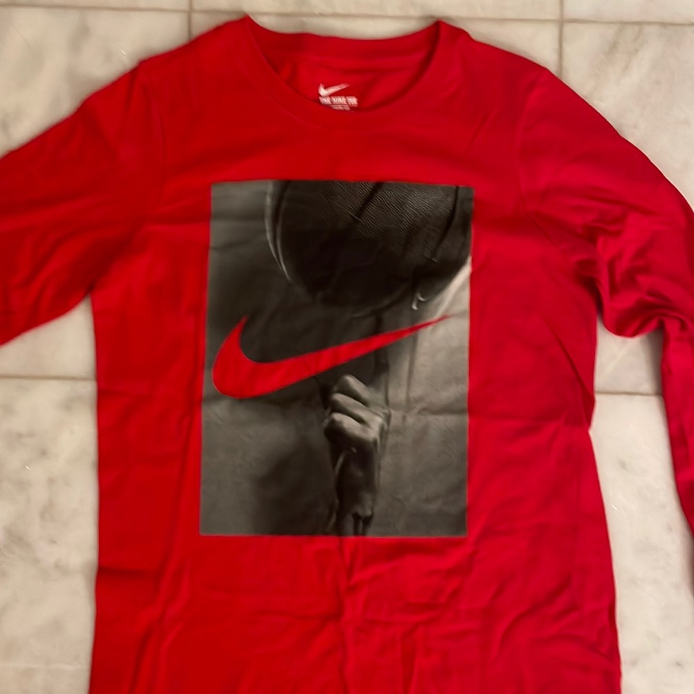 BRAND NEW Boys Nike Long Sleeve Shirt